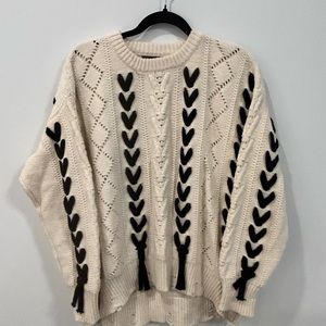 Lyla & Luxe sweater